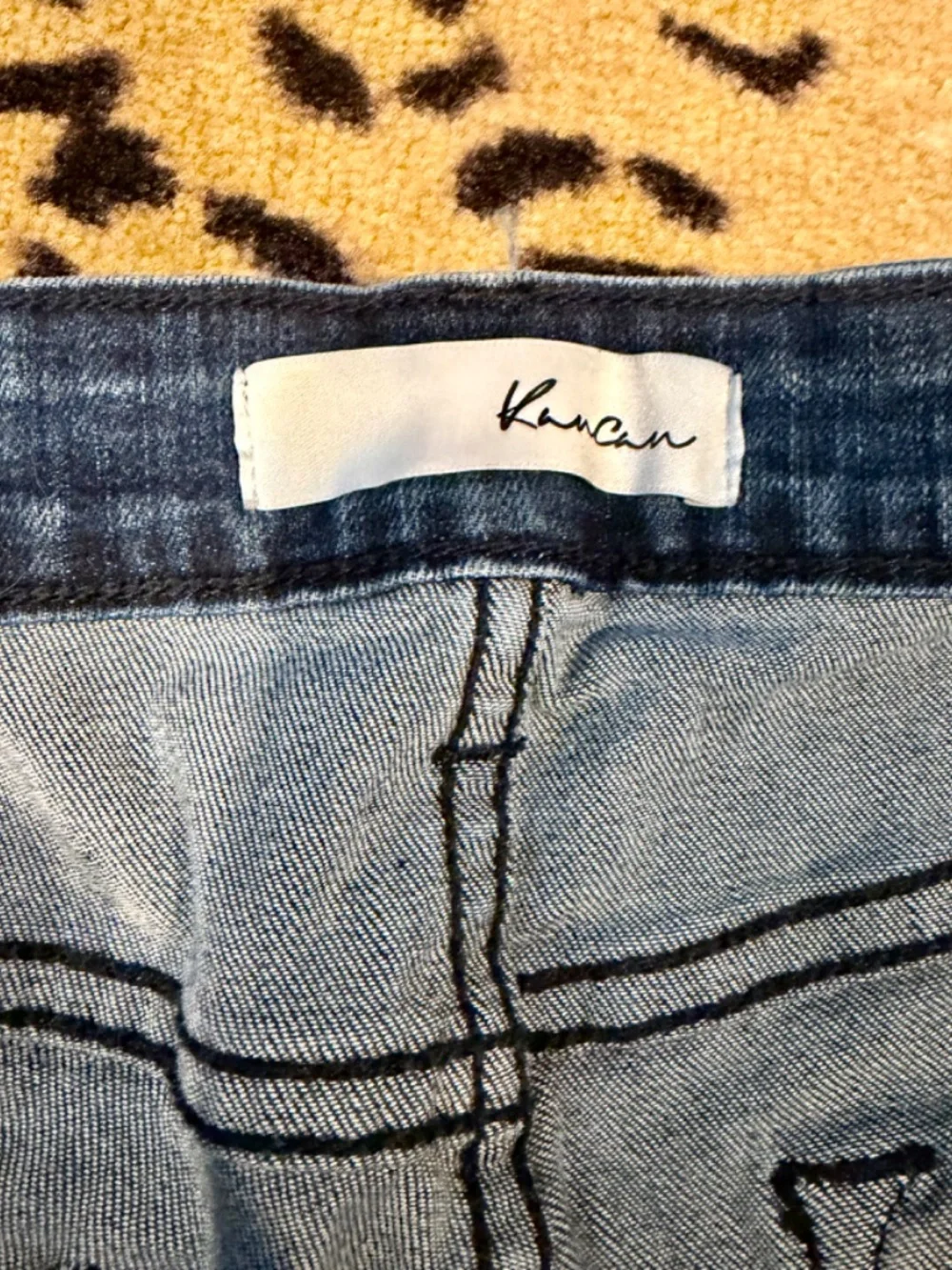 KanCan High Rise Distressed Skinny Jeans Size 15 / 31 EUC KC8356M